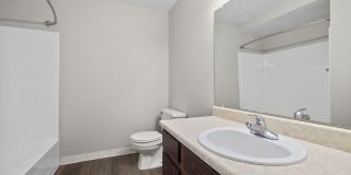 Chalet Villa Apartments Gallery 17