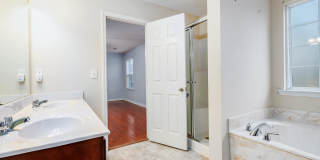117 Vancouver Road Gallery 25