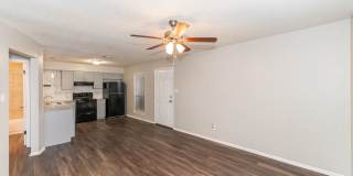 Top Location! Right in the heart of beautiful downtown Boerne! Gallery 2
