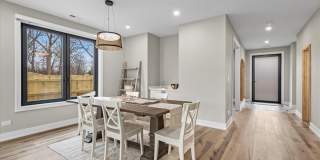 148 Oak Street Gallery 11