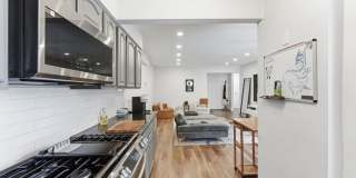 250 N Broadway Gallery 7