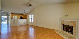 Large 2 BR, 2 BA Dual Master Suite in Boiling Springs Convenient to Shopping, Dining, Easy Access to I-85 Gallery 14