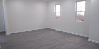 907 Rugby Street Gallery 26