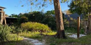 Florida living at its finest with the 2 bedrooms and 2 bathrooms plus a flex room home! Gallery 22