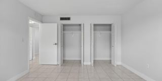 1335 W 68th Street Gallery 11