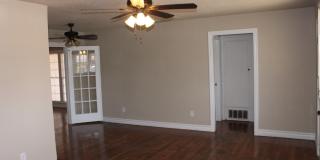 PRE -LEASING FOR AUGUST ! 4 Bedroom/2 bath House 1.5 Miles from Texas Tech Gallery 4