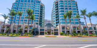 Gorgeous Park Laurel condominium Gallery 1