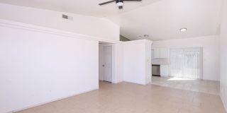 3 Bedroom House with large yard Arizona City Gallery 9