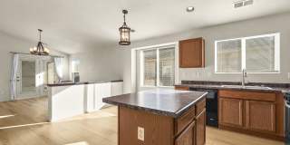 4BR Home for Rent + Office/Bonus Room | Rio Rancho SE | 2-Car Garage | Large Yard Gallery 8