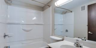 The Oaks of West Saint Paul Gallery 3