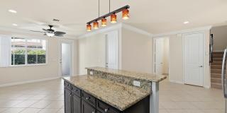 148 NW Emerson Place Gallery 12