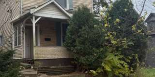 Large 3 bedroom Single Family Home Gallery 1