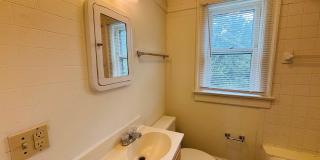 3 Bedroom 1.5 Duplex Gallery 12