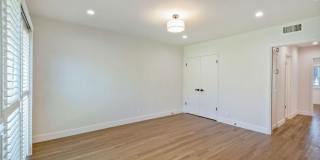 5911 S Corning Ave Gallery 27