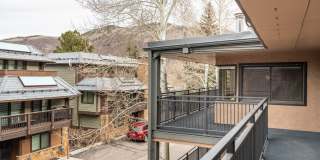 700 S Monarch Street unit: 207 Gallery 12