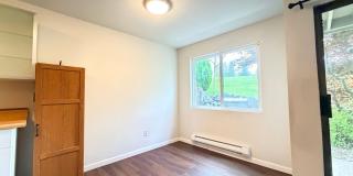 Renton Condo with Private Patio, Pool & Covered Parking! Gallery 10