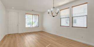 10808 Wallflower Avenue Gallery 19