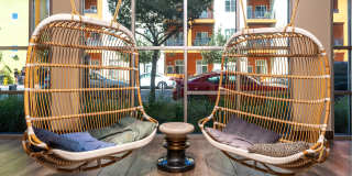 LINQ LINQ Gallery 32