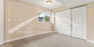 Beautiful Home with 2 Car Garage and Fenced Back Yard Gallery 12