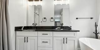 Charming & Updated 4BD/2.5BA! Charming & Updated 4BD/2.5BA! Gallery 53