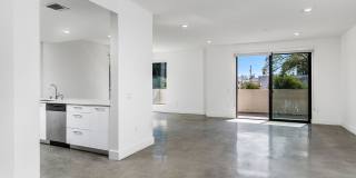 H Wood Apartments Gallery 42