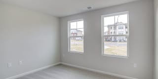 Stunning 3/3.5 Townhome in SE Raleigh Gallery 11