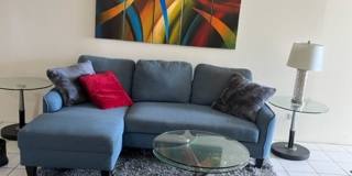Charming 2BR Condo in Honolulu Gallery 1