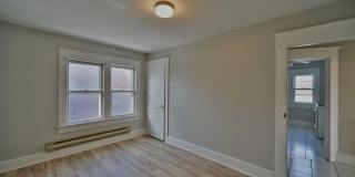 2211 Brown Avenue Gallery 18