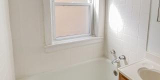 1825-39 W Foster / 5131-37 N Wolcott Gallery 19