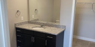 Flats on Fourth Gallery 13