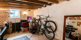 Two Bedroom Point Breeze Townhouse Gallery 12