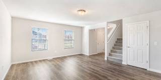 137 W Mason Street Gallery 6