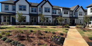 Room in 4 Bedroom Home at Rivulet Wy Gallery 1