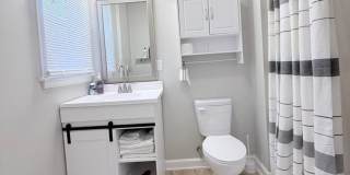 Fully Furnished Home close to UNL Campuses Gallery 3