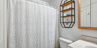10208-C ASHBROOKE Court Gallery 21