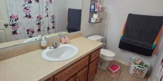4 Bedroom 3.5 Bathroom Duplex Gallery 18