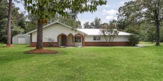 3bd 2.5ba HOME FOR RENT! With Bonus Space! Gallery 1