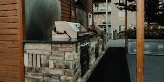 Leva on Market Gallery 30