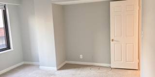 Updated Kitchen-1Bed 1Bath w Garage Parking at Georgetown Condo Gallery 18