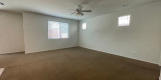 BEAUTIFUL AND SPACIOUS ALMOST BRAND NEW 2 STORY HOME AVAILABLE! Gallery 8