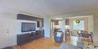 $1,950 - 2 Bed / 1 Bath Fully Furnished Condo in Secure Building in Rockwood/Manito Neighborhood Gallery 6
