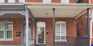 4 Bedroom Home on 4th Street Gallery 1