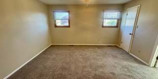 4 Bedroom Home in Villa Loma-Available NOW Gallery 38