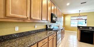 SPACIOUS 5-BEDROOM POOL HOME IN NORTH PORT Gallery 13