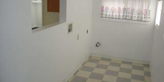 216 South 28th St Gallery 7