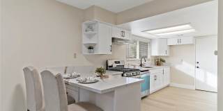 205 N Nicholson Avenue Gallery 8