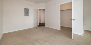 Radius Uptown Apartments Gallery 18