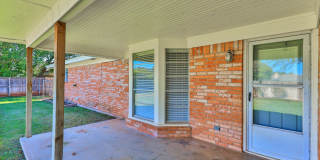 Complete RENOVATION only a few years ago!  Large bedrooms! Gallery 34