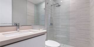 2451 Brickell Bay Drive Gallery 14