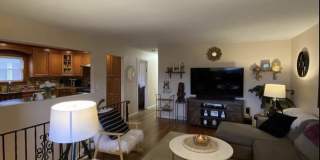 552 E Walnut Street Gallery 14